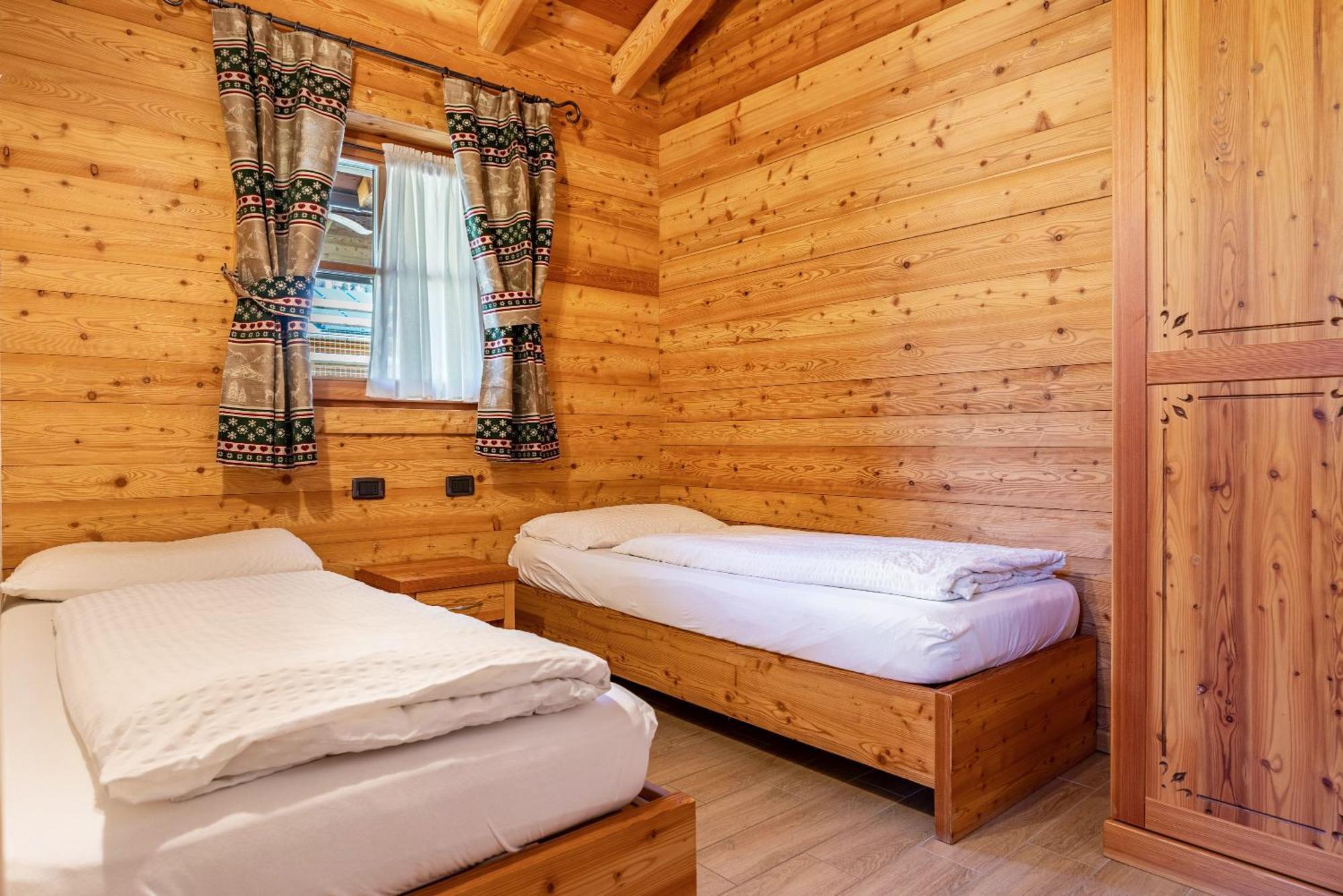 Chalet Camping Fae 3 Vila Madonna Exterior foto