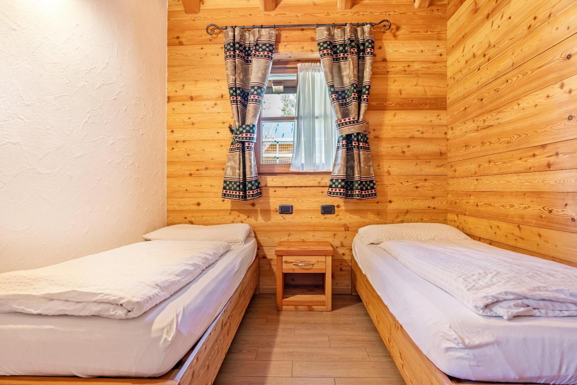 Chalet Camping Fae 3 Vila Madonna Exterior foto